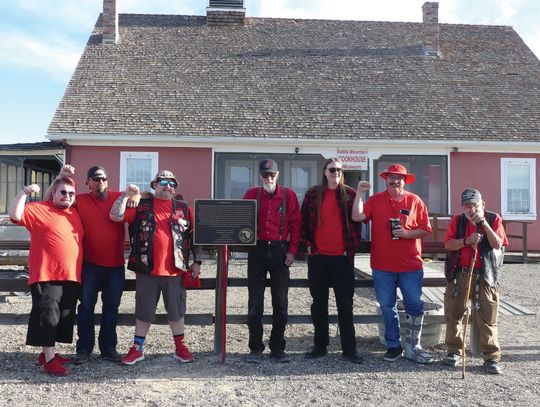 Clampers dedicate historical plaque at Cookhouse Museum Article upload date: 06/11/2026